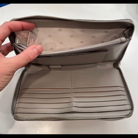 Kate spade wallet - Picture 2 of 3